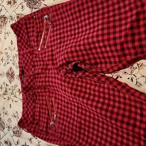 Like new with zipper pockets